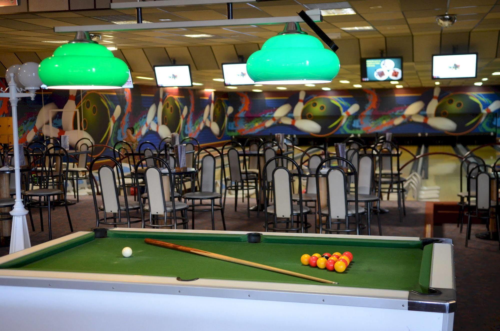 Cit'Hotel Restaurant Du Bowling De Millau Eksteriør billede